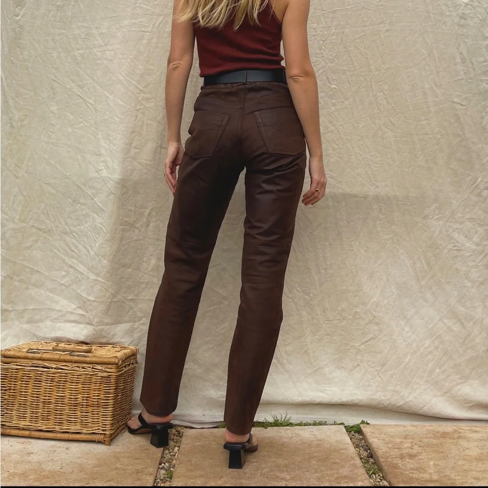 Vintage ‘80s brown leather high rise trousers / slim straight leg /biker/women - Picture 8 of 9